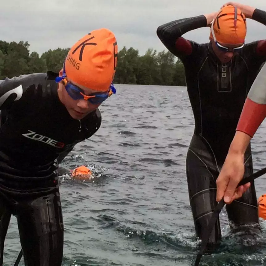 Ex-Hire Used Zone3 Adventure Junior Triathlon Wetsuit Brands 6 Ex-Hire Used Zone3 Adventure Junior Triathlon Wetsuit Brands